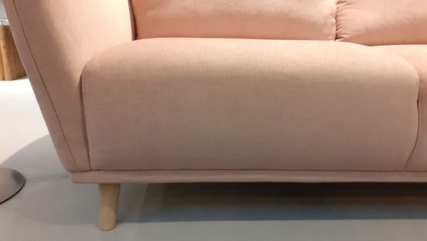 Sofa 2-sitzig mit Holzfüße